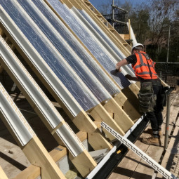 What is Insulfix Track and Why Do Builders Love It
